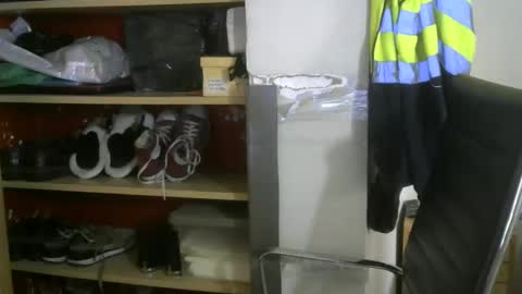 Snapshot of fuerte440 chatting on 10, 10, 2025 fuerte440 online show from 10, 10, 2025