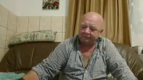 fullballs6 online show from 19, 9, 2025