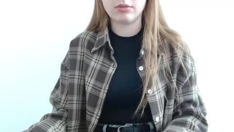 Snapshot of funemma000 chatting on 19, 5, 2026 Emma online show from 19, 5, 2026