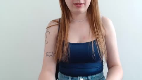 Snapshot of funemma000 chatting on 25, 5, 2026 Emma online show from 25, 5, 2026