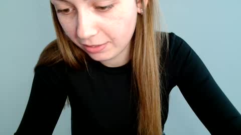 Snapshot of funemma000 chatting on 3, 6, 2026 Emma online show from 3, 6, 2026