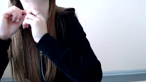 Snapshot of funemma000 chatting on 15, 6, 2026 Emma online show from 15, 6, 2026