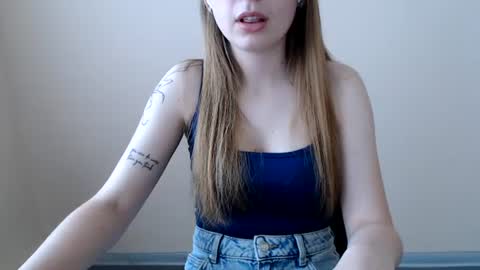 Snapshot of funemma000 chatting on 21, 6, 2026 Emma online show from 21, 6, 2026