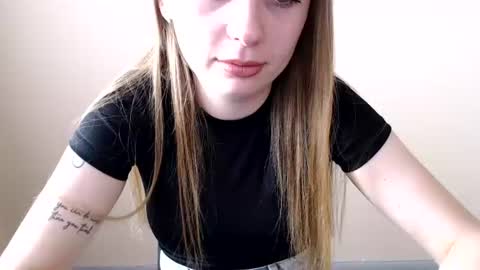 Snapshot of funemma000 chatting on 26, 6, 2026 Emma online show from 26, 6, 2026