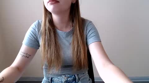 Snapshot of funemma000 chatting on 2, 7, 2026 Emma online show from 2, 7, 2026