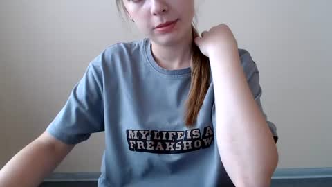 Snapshot of funemma000 chatting on 4, 7, 2026 Emma online show from 4, 7, 2026
