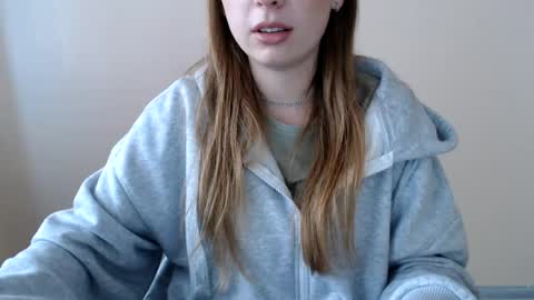 Snapshot of funemma000 chatting on 11, 7, 2026 Emma online show from 11, 7, 2026