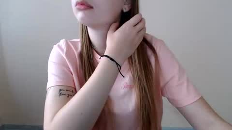 Snapshot of funemma000 chatting on 13, 7, 2026 Emma online show from 13, 7, 2026