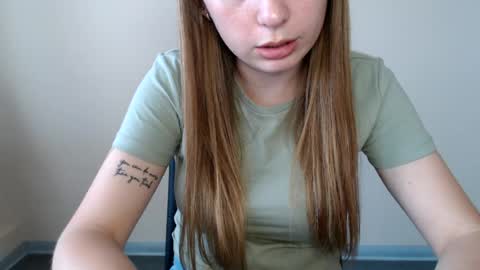 Snapshot of funemma000 chatting on 31, 7, 2026 Emma online show from 31, 7, 2026