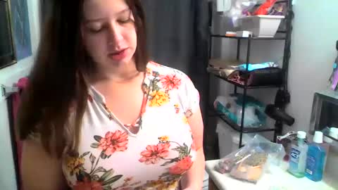 Snapshot of funflirt97 chatting on 22, 9, 2025 Linnys Palace online show from 22, 9, 2025