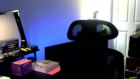 Snapshot of fuzz69_ chatting on 2, 3, 2026 fuzz69_ online show from 2, 3, 2026