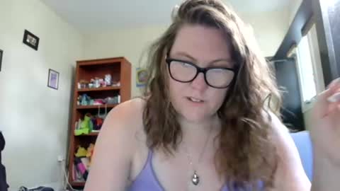 fuzzypeaches87 online show from 27, 6, 2026