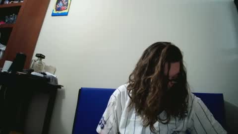 fuzzypeaches87 online show from 11, 7, 2026