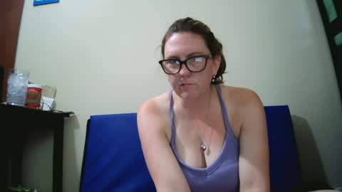 fuzzypeaches87 online show from 12, 7, 2026