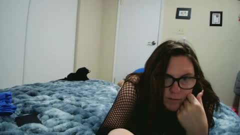 fuzzypeaches87 online show from 24, 7, 2026