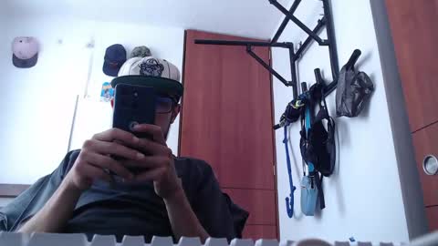 Snapshot of fvckhorneyguy chatting on 6, 5, 2026 andrew online show from 6, 5, 2026
