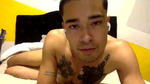 Snapshot of fxxlxlxvx chatting on 17, 10, 2025 fxxlxlxvx online show from 17, 10, 2025