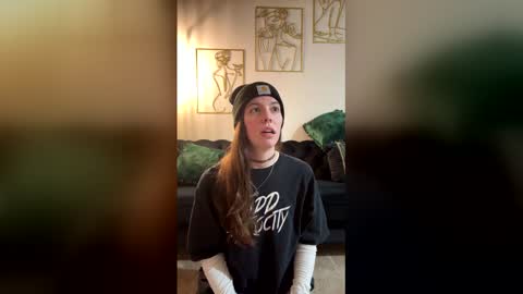 Snapshot of gabbivtate chatting on 4, 3, 2026 Gabbi Von Tate online show from 4, 3, 2026