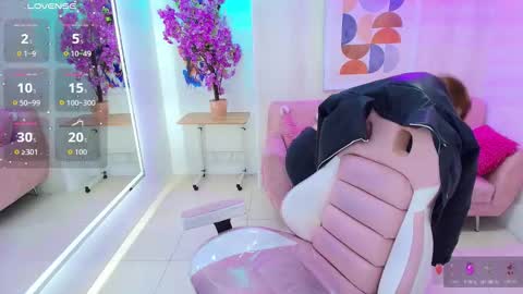 gabby_evanns online show from 18, 11, 2025