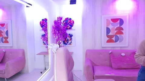 gabby_evanns online show from 5, 3, 2026