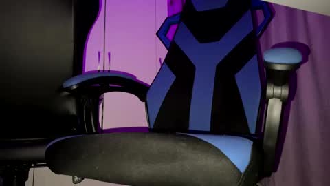 Snapshot of gabeitches16 chatting on 14, 1, 2025 Gabeitches16 online show from 14, 1, 2025