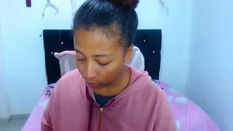 gabi_jhons_23 online show from 5, 12, 2025