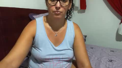 gaby  layla online show from 25, 4, 2026