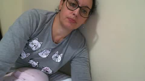 gaby  layla online show from 25, 5, 2026