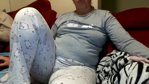 gaby  layla online show from 2, 6, 2026