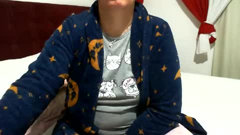 gaby  layla online show from 12, 7, 2026