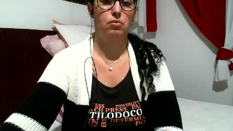 gaby  layla online show from 18, 7, 2026