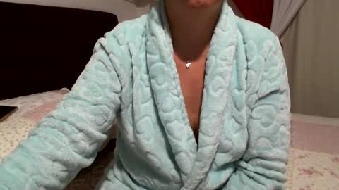 gaby  layla online show from 25, 7, 2026