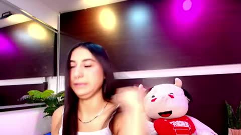 Gabby  online show from 30, 4, 2026