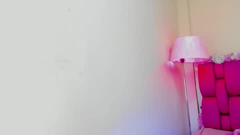 Gaby Im on vacation see you on November 25 online show from 18, 12, 2024