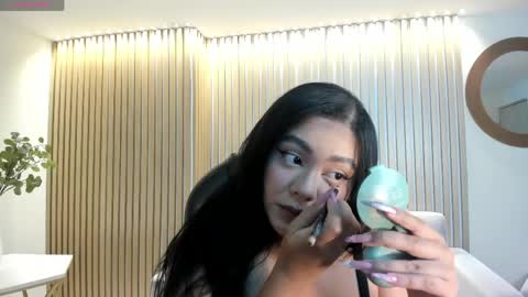 Gabriella Lee online show from 15, 4, 2026
