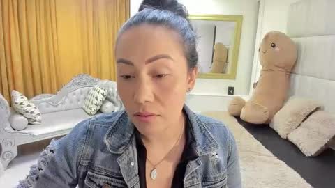 Snapshot of gaby_trent chatting on 10, 2, 2026 gabriela online show from 10, 2, 2026