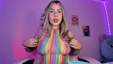 Snapshot of gaby_vandriel chatting on 9, 9, 2025 GABRIELA online show from 9, 9, 2025