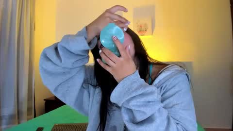 Snapshot of gabybuttler1 chatting on 27, 2, 2025 Gabybuttler online show from 27, 2, 2025