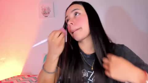 Snapshot of gabybuttler1 chatting on 18, 9, 2025 Gabybuttler online show from 18, 9, 2025