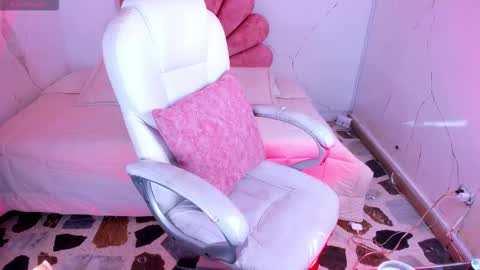 Snapshot of gabyowenss_ chatting on 15, 3, 2026 Gaby Owens online show from 15, 3, 2026