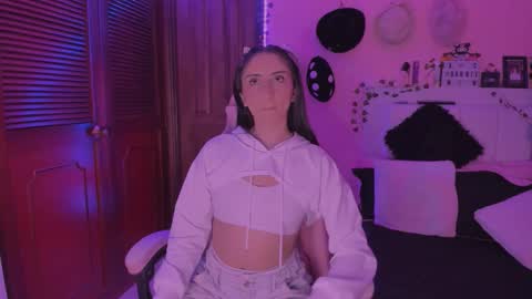 gabyye capprins online show from 3, 10, 2025