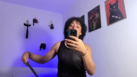 Snapshot of gaeloconner chatting on 12, 12, 2024 Gael Conner online show from 12, 12, 2024