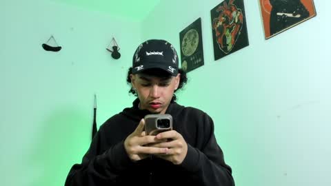 Snapshot of gaeloconner chatting on 27, 12, 2024 Gael Conner online show from 27, 12, 2024