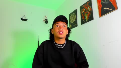 Snapshot of gaeloconner chatting on 29, 12, 2024 Gael Conner online show from 29, 12, 2024