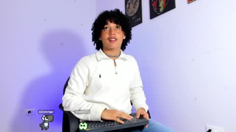 Snapshot of gaeloconner chatting on 11, 1, 2025 Gael Conner online show from 11, 1, 2025