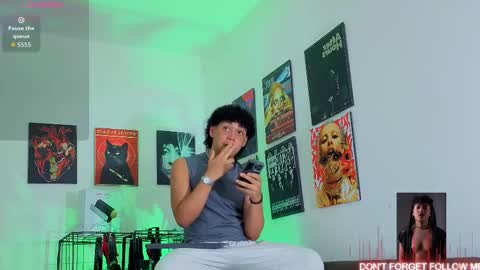 Snapshot of gaeloconner chatting on 18, 9, 2025 Gael Conner online show from 18, 9, 2025