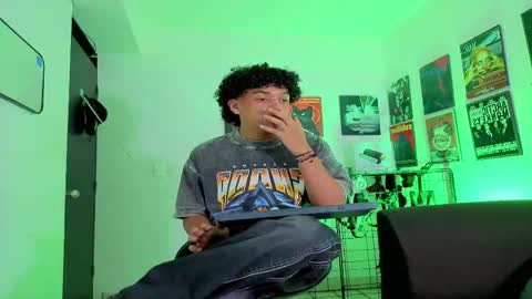 Snapshot of gaeloconner chatting on 11, 10, 2025 Gael Conner online show from 11, 10, 2025