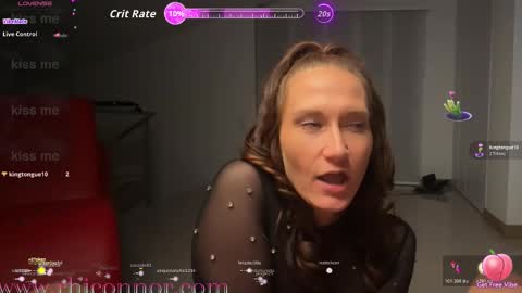 Rhi Connor   online show from 30, 10, 2025