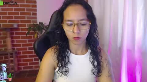Lenna 3 online show from 4, 8, 2026