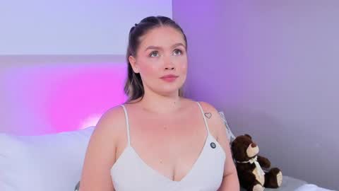 Gaia Baker  online show from 29, 4, 2026
